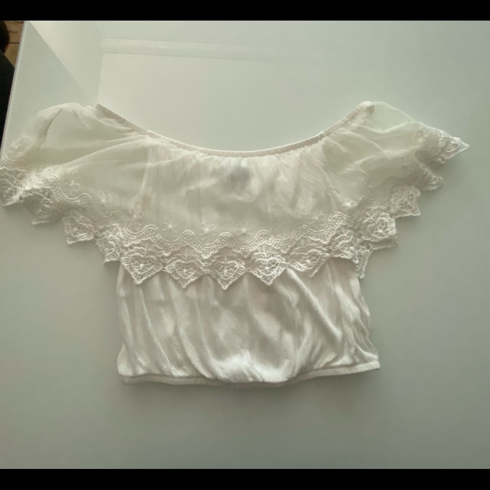 Off shoulder, white, small…